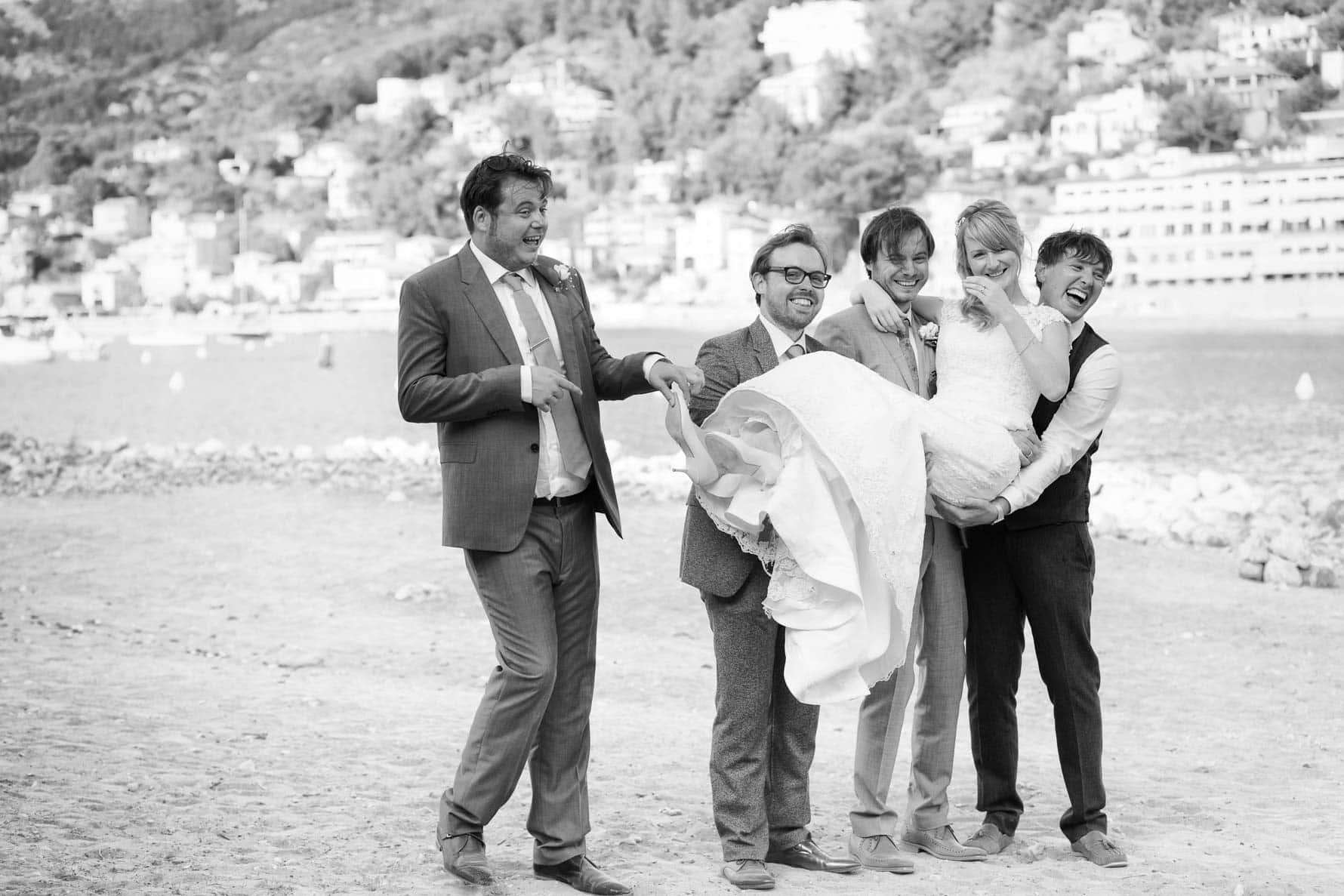 "The boys with Laura" by Mallorca wedding photographer in Port de Soller