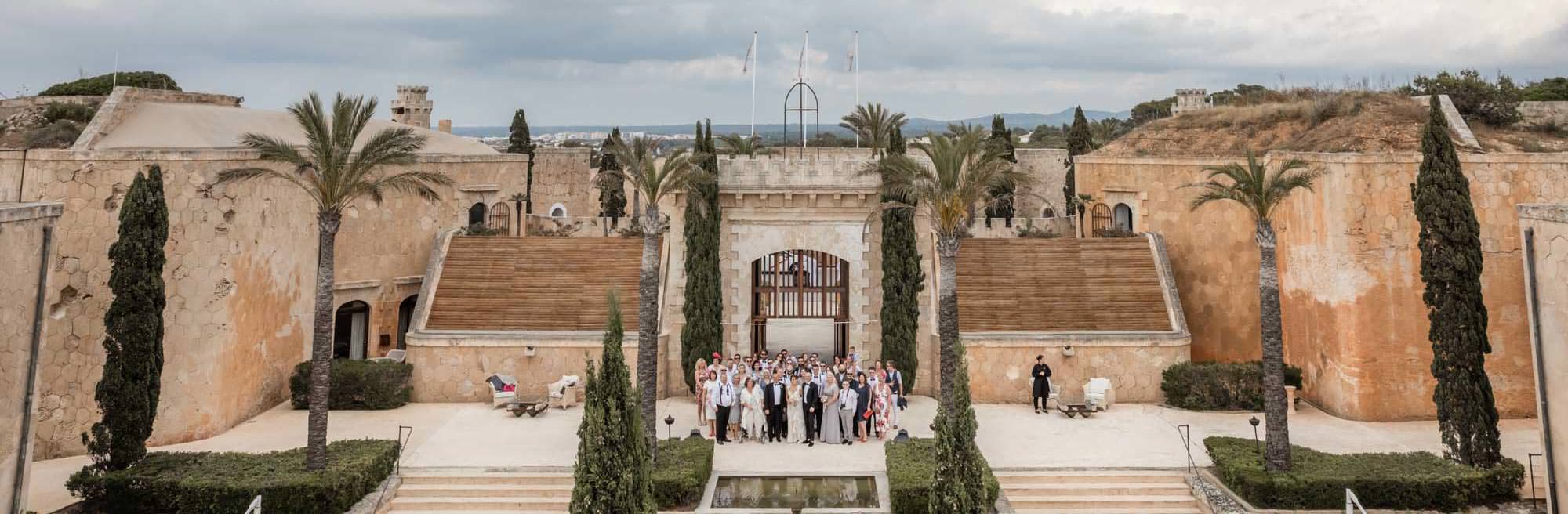 All the guests photographed at a beautiful Cap Rocat wedding in Mallorca